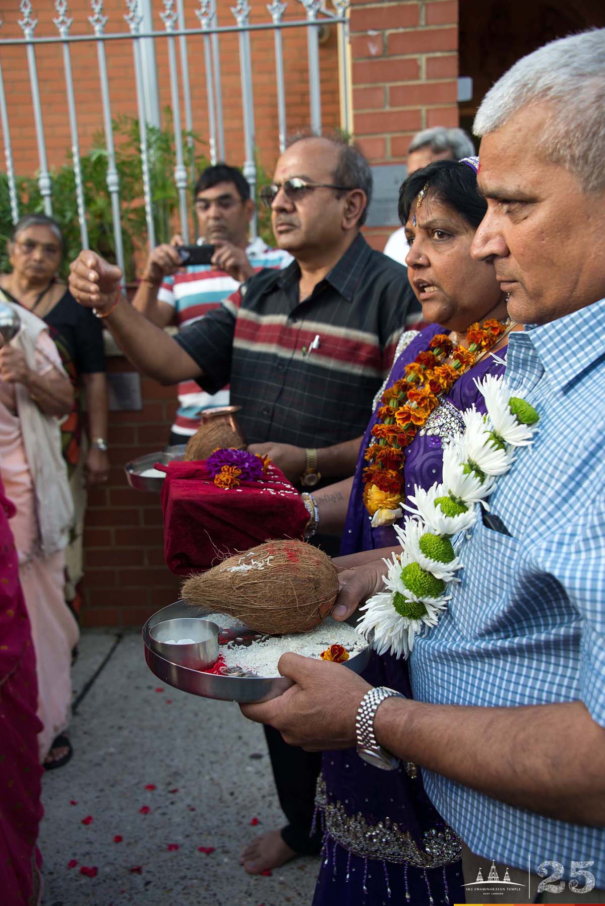 ©1987-2017 SKS Swaminarayan Temple East London
